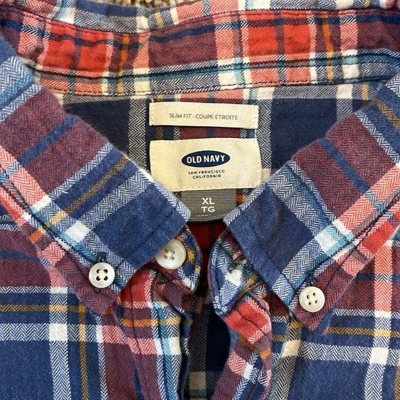 Old navy plaid button down - Picture 2 of 3